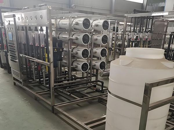 反渗透纯水处理设备哪家专业？工业场景的选择要点